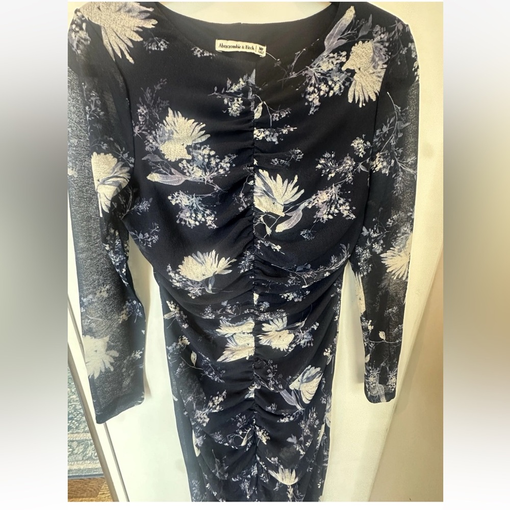 NWT Abercrombie & Fitch Floral Bodycon Midi Dress Sz MP - Picture 3 of 8